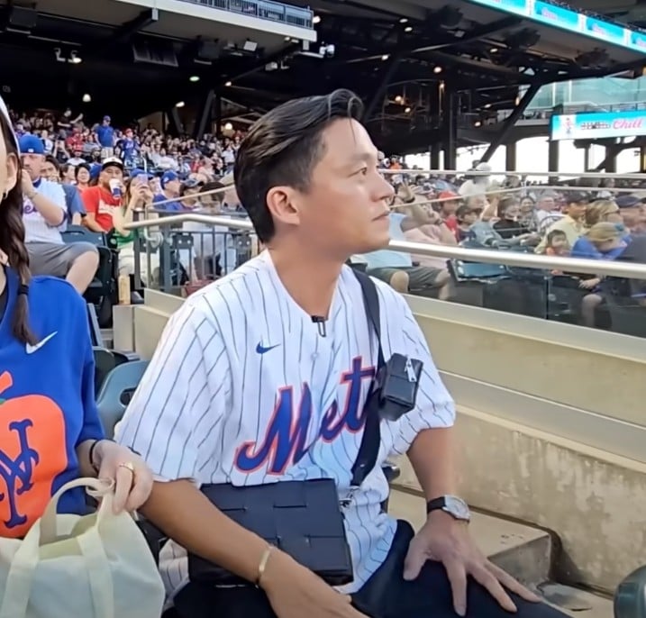 보VV 베네타 버서타일 스트랩 카세트백 블랙