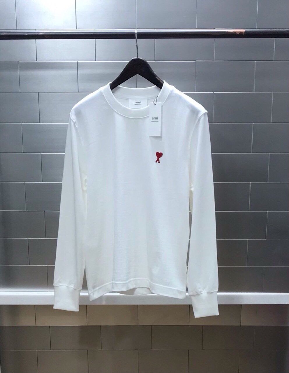 A 하트자수 슬리브티셔츠