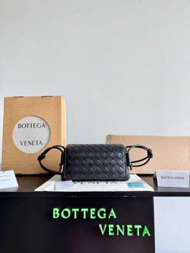 해배) BV 노투르노 크로스백 (B843893)