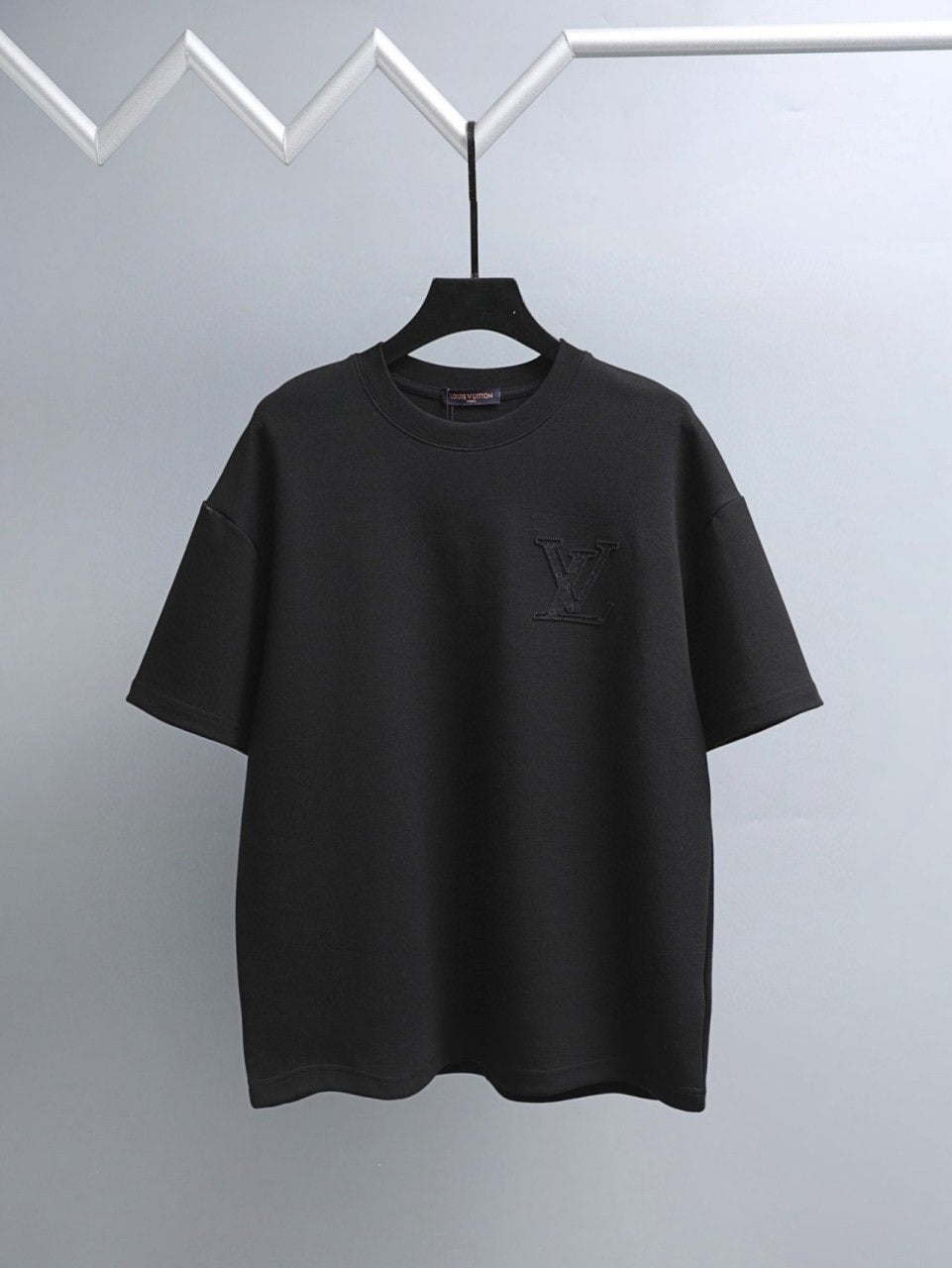 💕 루* 인사이드 자수로고 티셔츠