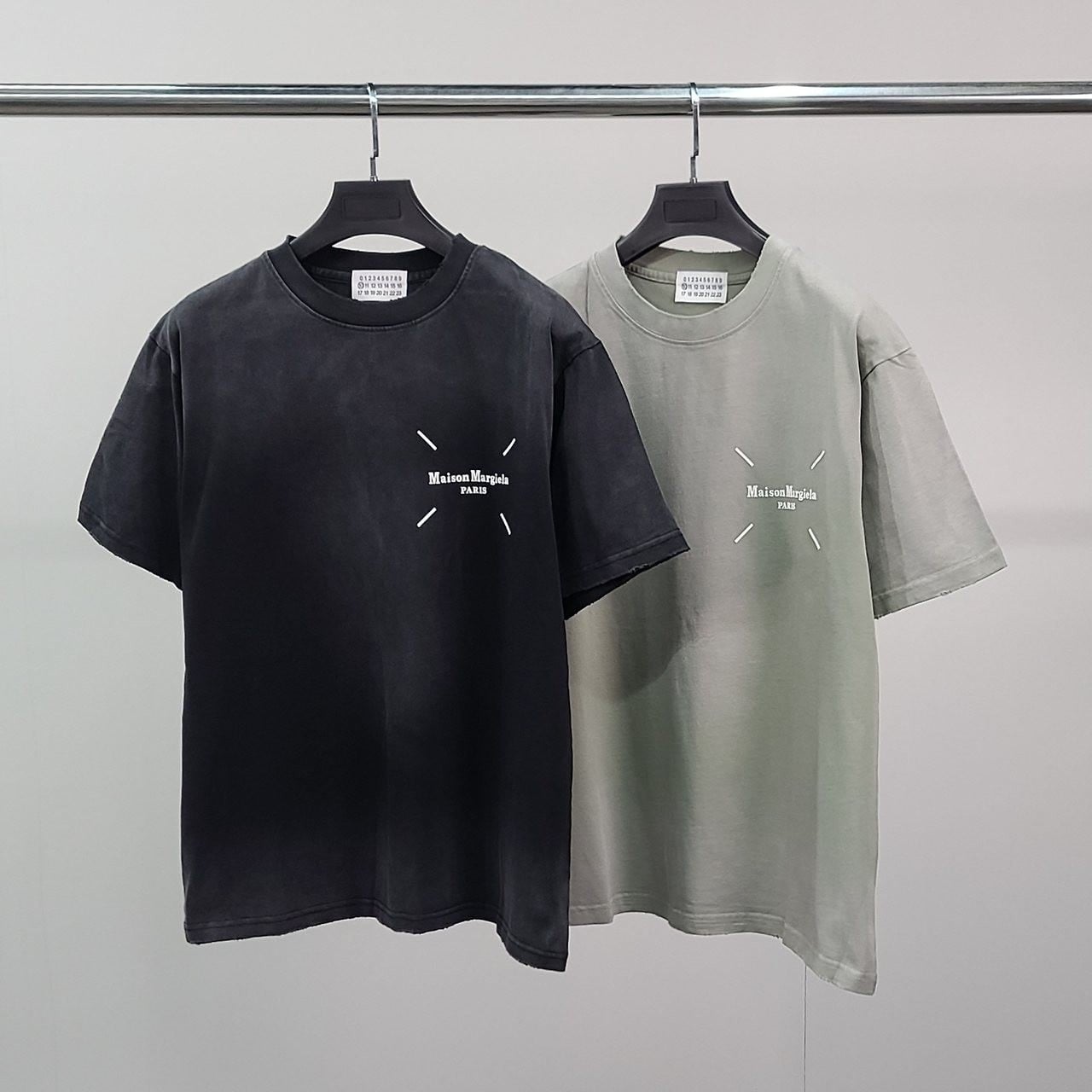 💕 메* 마르지엘라 넘버레터링 피그먼트 반팔티