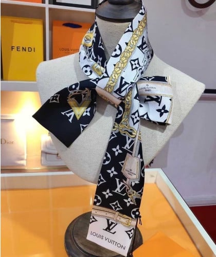 💕 루* 모노그램 컨피덴셜 방도 스카프 (블랙)