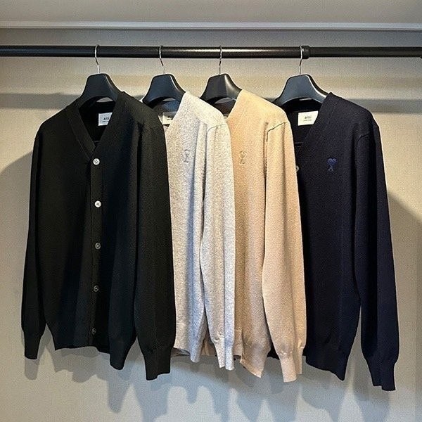 💕 아* 드 꾀흐 까마이외 자수 니트 가디건