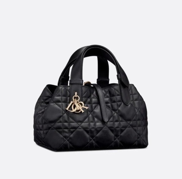 💕 디* 뜨주흐 (블핑 지수백)