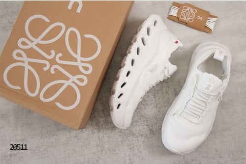 🔆 [LOEWE] 로에베 X 온 러닝 클라우드틸트 여성 스니커즈 🔆