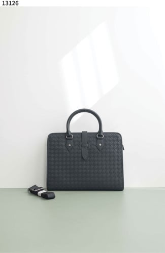 #보테가베네타 [BOTTEGA VENETA] 인트레치아토 우븐 가죽 브리프케이스 신상입고💢 #가방 #13126