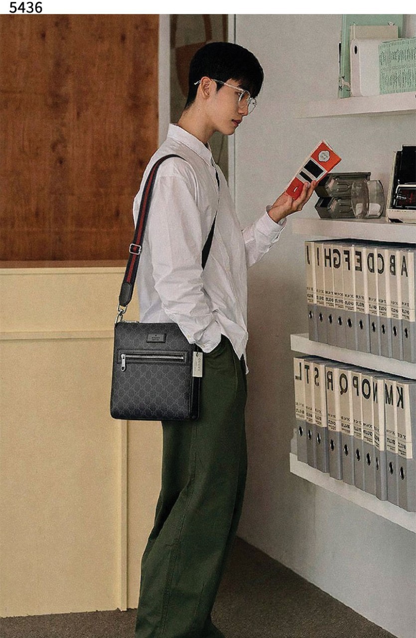 #구찌 [GUCCI] 수입프리미엄급 구찌 수프림 메신저백 신상 입고💢 #태그 #가방 #5436