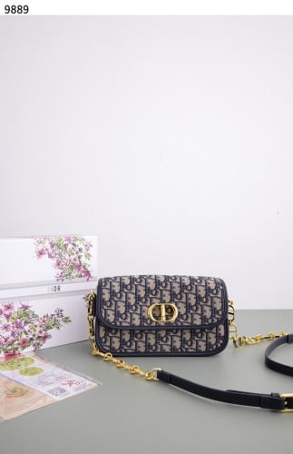 #디올 [Christian Dior] 디올 30 몽테인 에비뉴 백 블루 디올 오블리크 자카드 상입고💢 #가방 #9889