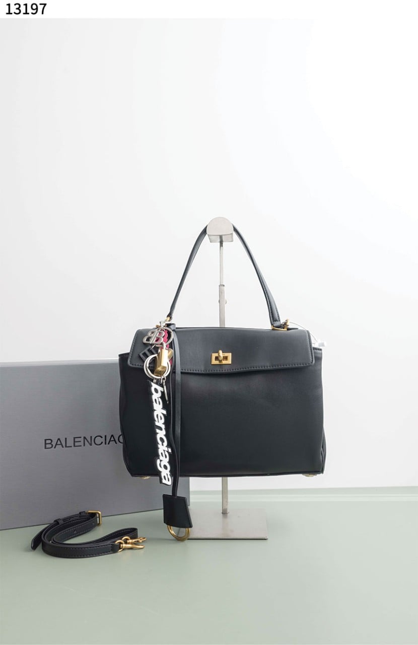 #발렌시아가 [BALENCIAGA] 로데오 미디움 핸드백 신상입고💢 #가방 #13197