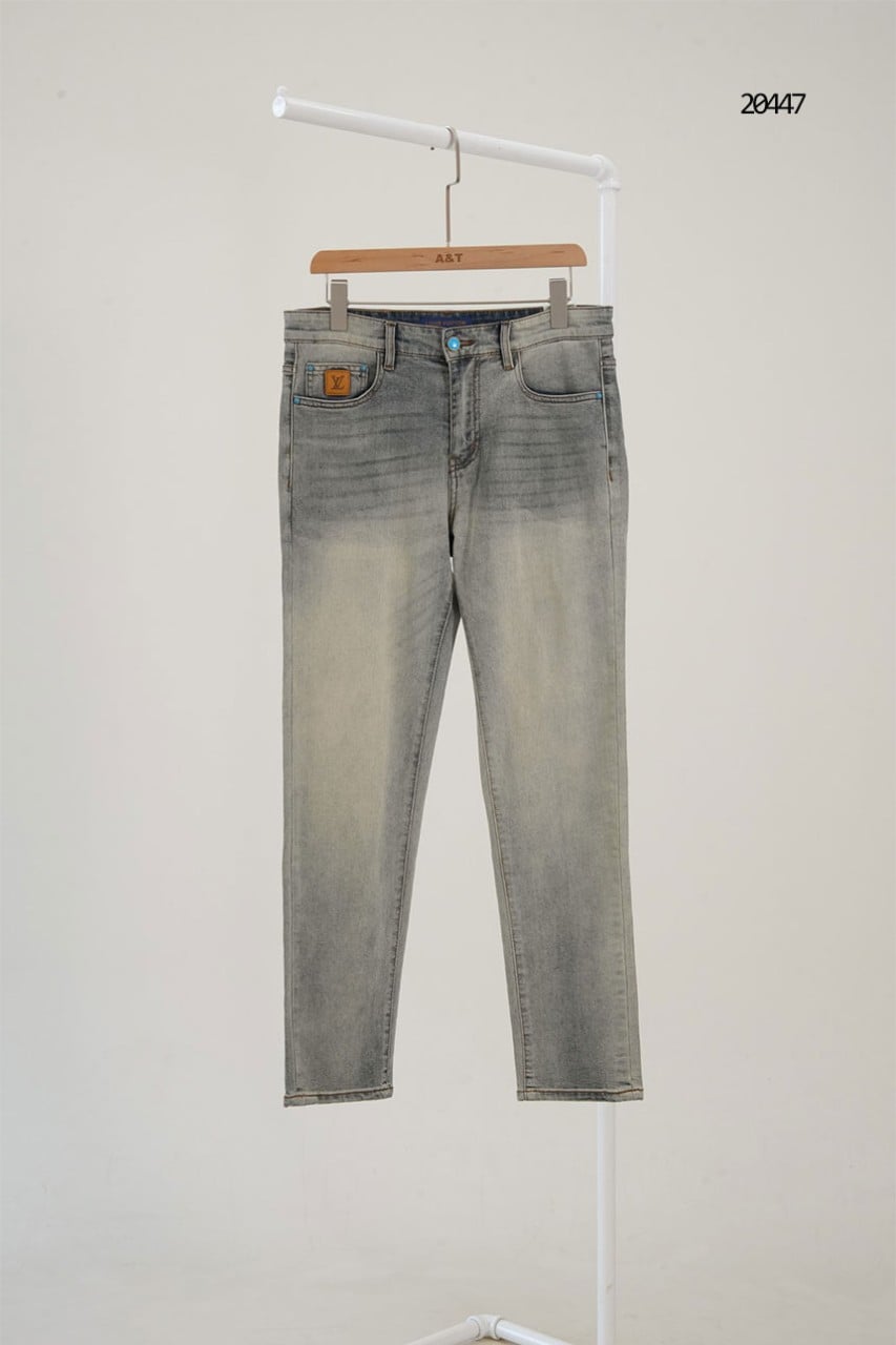 🔆 [Louis Vuitton] 루이비통 LV 스티치 백 포켓 워싱 슬림 데님진  🔆