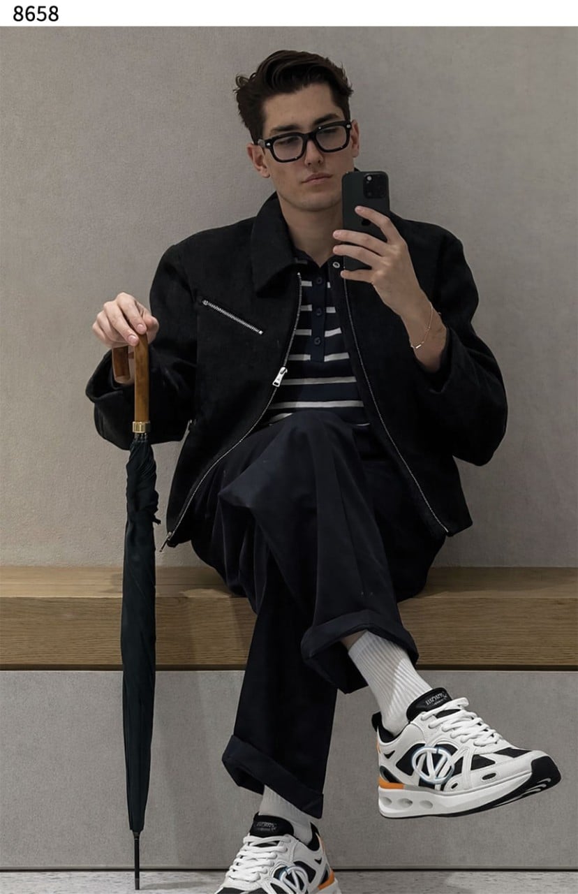 #발렌티노 [VALENTINO] 수입프리미엄급 VLOGO 이지조그 로우탑 스니커즈 신상 입고💢 #태그 #신발 #8658