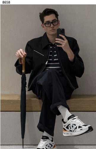 #발렌티노 [VALENTINO] 수입프리미엄급 VLOGO 이지조그 로우탑 스니커즈 신상 입고💢 #태그 #신발 #8658