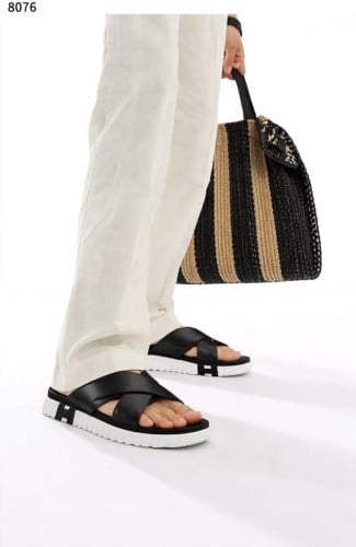 #에르메스 [HERMES] 수입프리미엄급 에르메스 인프라 샌들 신상 입고💢 #태그 #신발 #8076